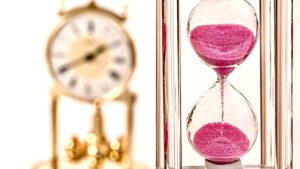 hourglass-deadline